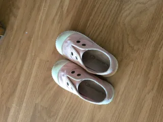 Zapatillas rosas infantiles talla 22