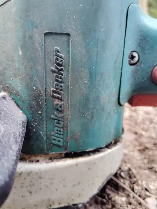 Cortasetos eléctrico