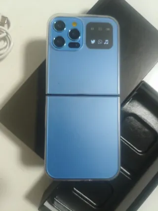 Teléfono móvil Servo Azul.