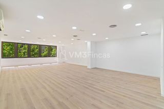 Oficina en alquiler en Vila de Gràcia en Barcelona