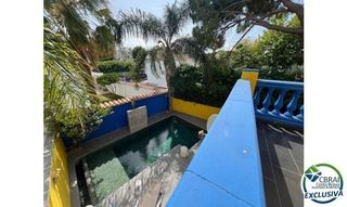 Chalet en venta en Empuriabrava en Castelló d´Empúries