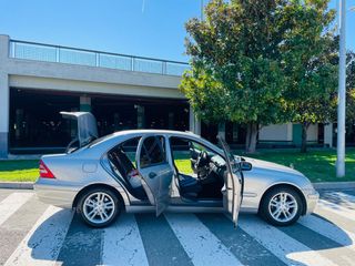Mercedes-Benz Clase C 2003