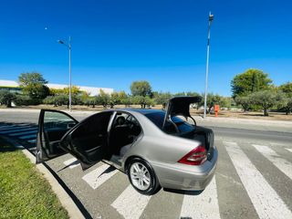 Mercedes-Benz Clase C 2003