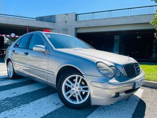 Mercedes-Benz Clase C 2003