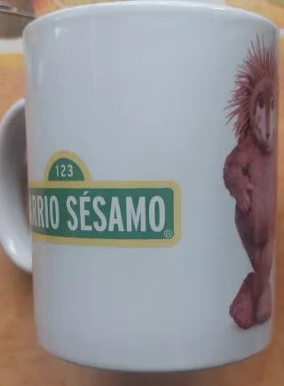 Taza Barrio Sésamo.