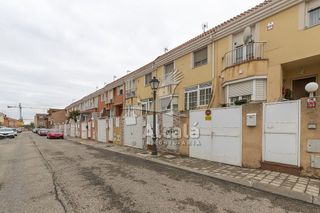 Casa en venta en Camarma de Esteruelas