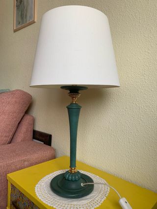 Lámpara de mesa vintage verde y dorada