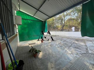 Chalet en venta en Lucena