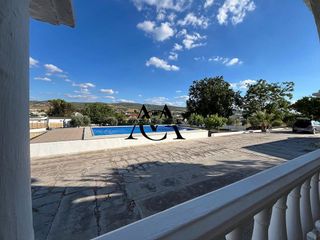 Chalet en venta en Lucena