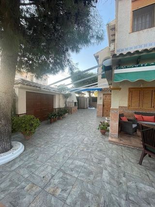 Chalet en venta en Nueva Torrevieja - Aguas Nuevas en Torrevieja