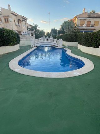 Chalet en venta en Nueva Torrevieja - Aguas Nuevas en Torrevieja