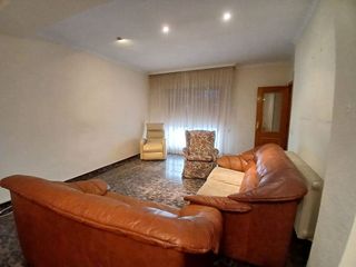 Casa adosada en venta en Villacañas