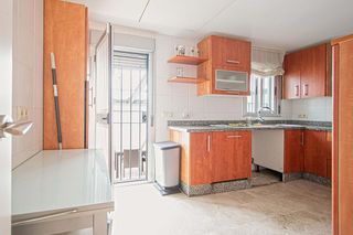 Casa adosada en venta en Colores - Entreparques en Sevilla