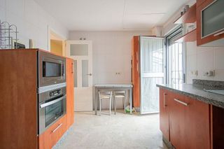 Casa adosada en venta en Colores - Entreparques en Sevilla