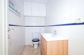 Casa adosada en venta en Colores - Entreparques en Sevilla