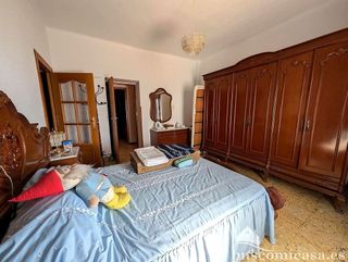 Chalet en venta en Linares