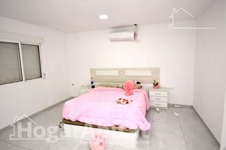 Chalet en venta en Zona Polígono en Alzira