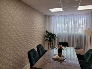 Oficina en alquiler en Playa de la Fontanilla en Marbella