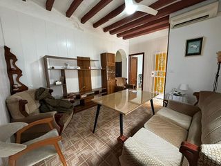 Casa adosada en venta en Gelves