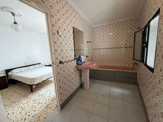 Casa adosada en venta en Gelves