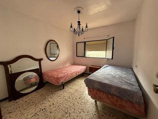 Casa adosada en venta en Gelves