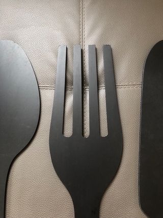 Posate decorative nere in legno