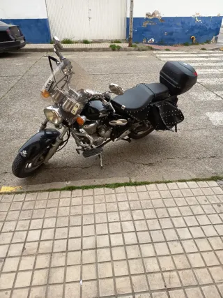 Keeway Superlight Negra