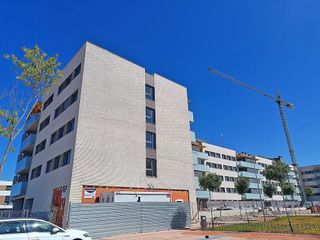 Local comercial en alquiler en Fresnos en Torrejón de Ardoz