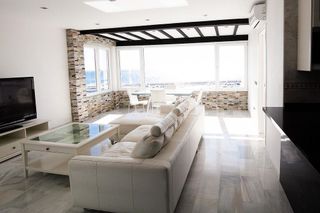 Ático en alquiler en Puerto Banús en Marbella