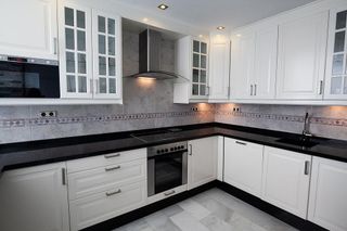 Ático en alquiler en Puerto Banús en Marbella