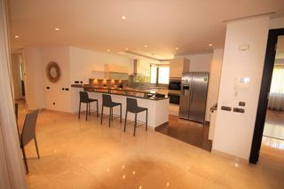 Dúplex en alquiler en Puerto Banús en Marbella