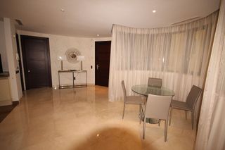 Dúplex en alquiler en Puerto Banús en Marbella