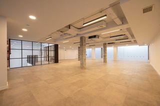 Oficina en alquiler en Tres Olivos - Valverde en Madrid