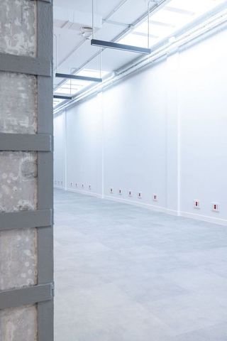 Oficina en alquiler en Tres Olivos - Valverde en Madrid