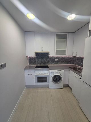 Piso en alquiler en Castillejos en Madrid