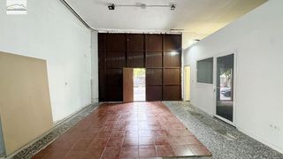 Local comercial en alquiler en Alegría de la Huerta- Jardín de Málaga en Málaga