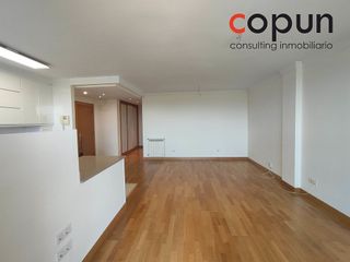 Piso en alquiler en Montecerrao en Oviedo