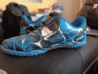 Zapatos Fútbol Niños Talla 36