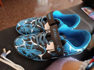 Zapatos Fútbol Niños Talla 36