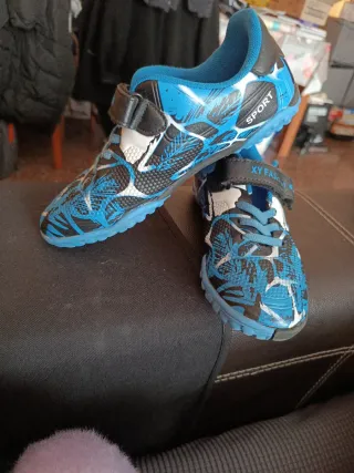 Zapatos Fútbol Niños Talla 36