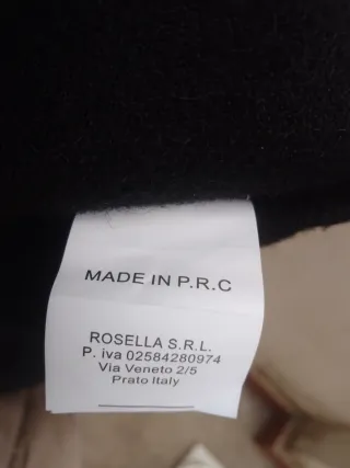 Cárdigan negro con capucha