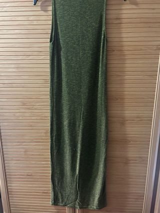 Vestido largo verde Stradivarius