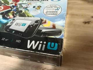 Nintendo Wii U Mario Kart 8 Premium Pack