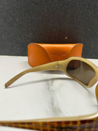 Gafas de sol Vogue Tortoise Vintage