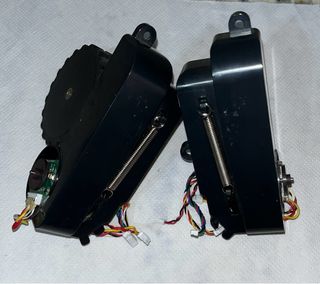 2 Ruedas Conga 1690 L+R Izquierda y Derecha