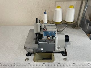 Máquina de coser Overlock