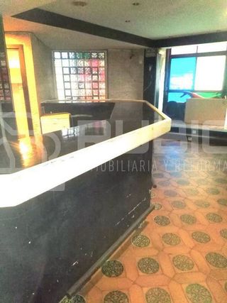 Local comercial en venta en Carlos V en Laredo