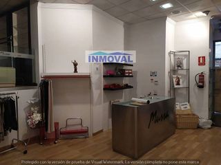 Local comercial en venta en Valdepeñas