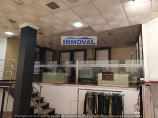 Local comercial en venta en Valdepeñas