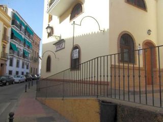 Local comercial en venta en Zona de Cueva de Menga en Antequera